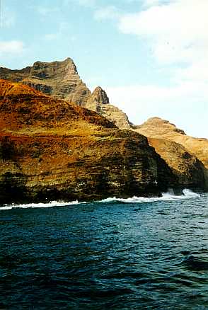 5NaPali1.jpg (22504 bytes)